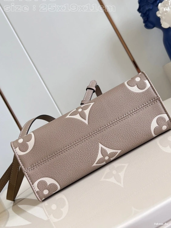 PM VUITTON LOUIS ONTHEGO 0315